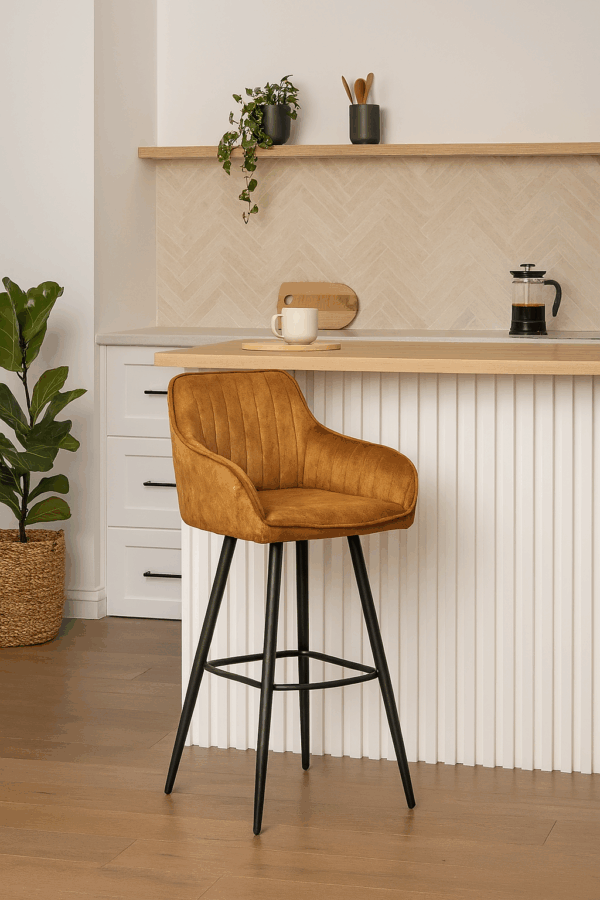 BARSKA STOLICA BODIE CURRY